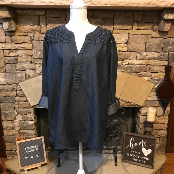 Bandolino Tops - NWT Bandolino Dark Wash Denim Henley Shirt XXL